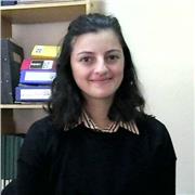Profesora de inglés imparte clases particulares para niños